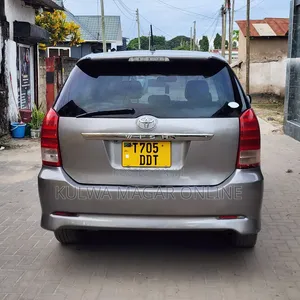 Toyota Wish 2004 Silver