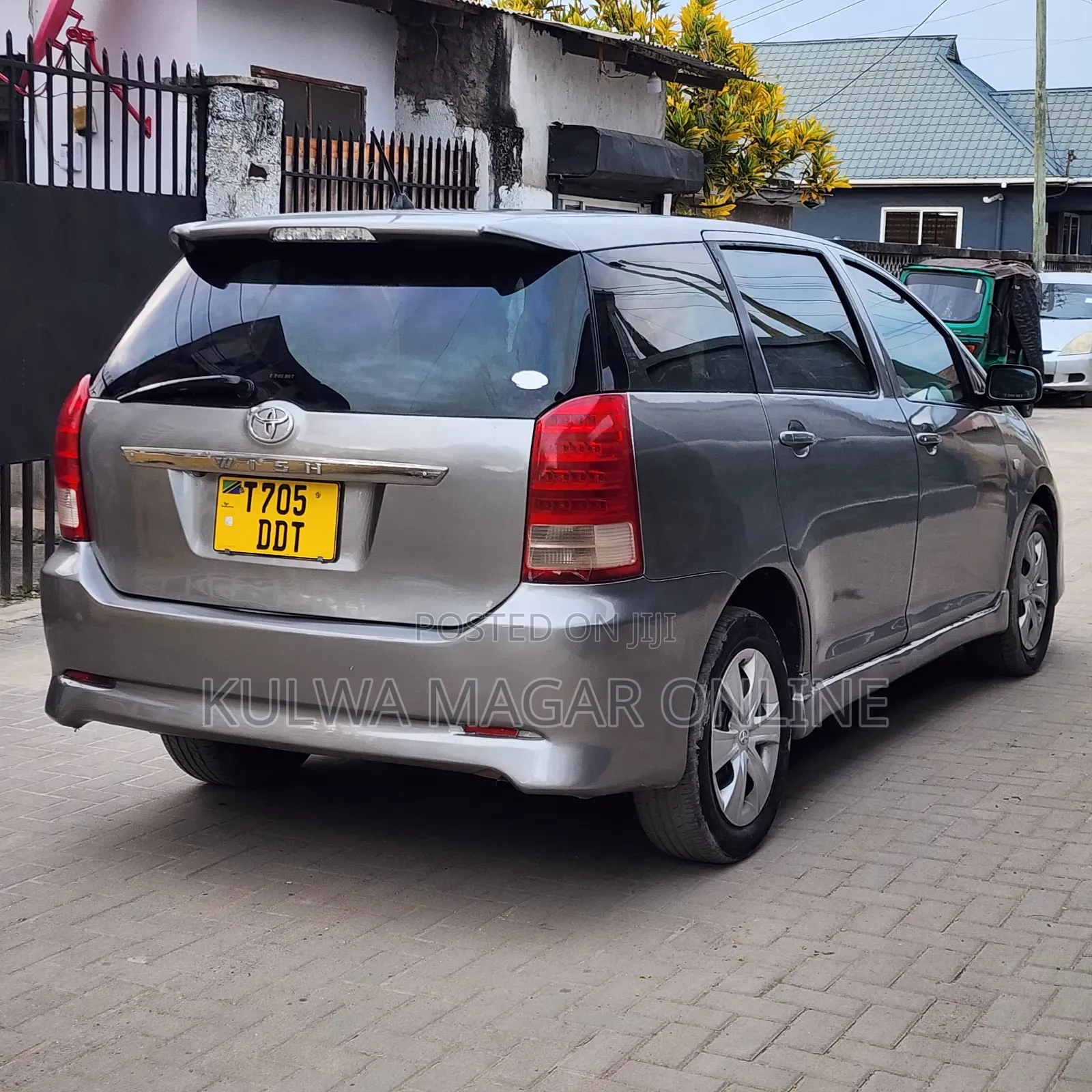 Toyota Wish 2004 Silver