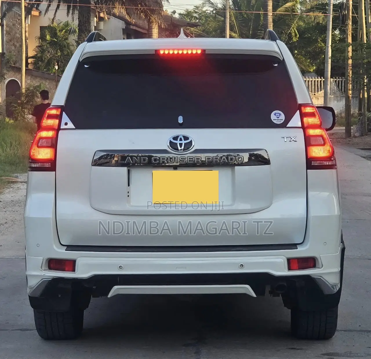Toyota Land Cruiser Prado 2.8 2023 White