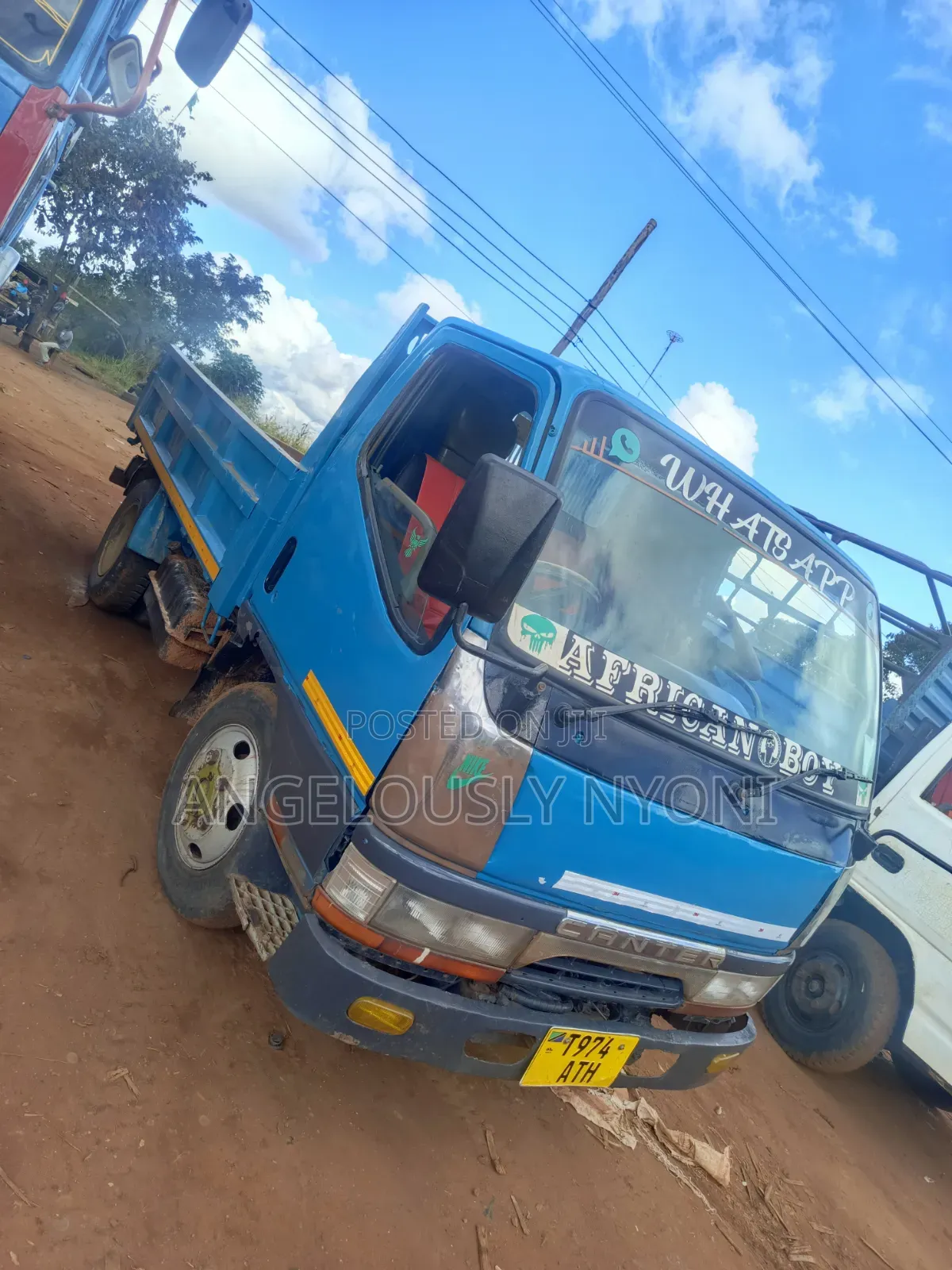 Nauza Gari Mitsubishi Canter