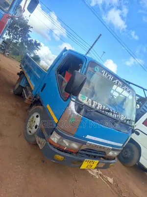 Nauza Gari Mitsubishi Canter