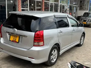 Toyota Wish 2006 Silver