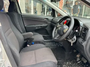 Toyota Wish 2006 Silver