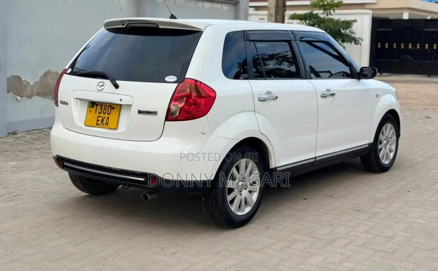 Mazda Verisa 2007 White