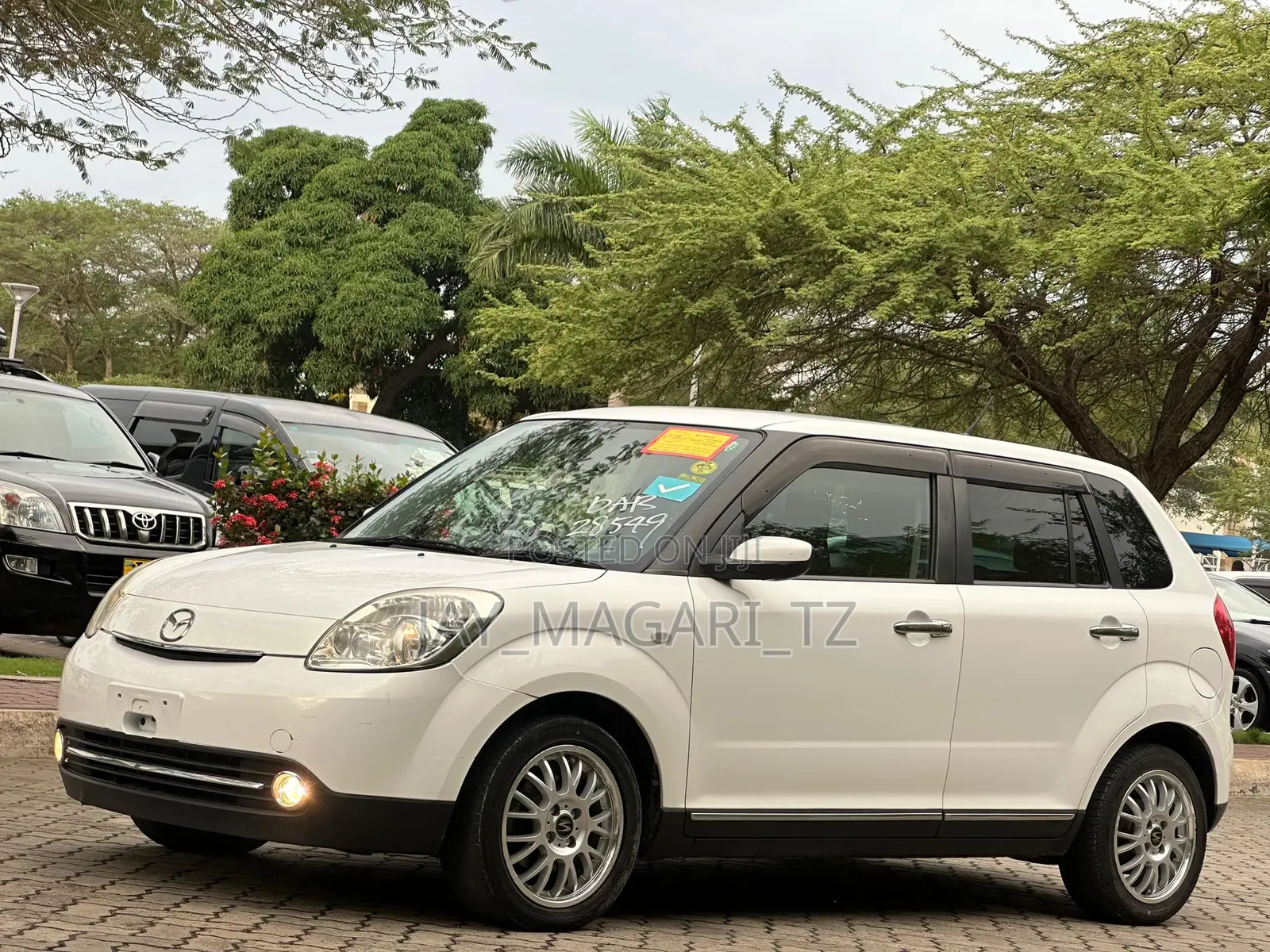 Mazda Verisa 2009 White