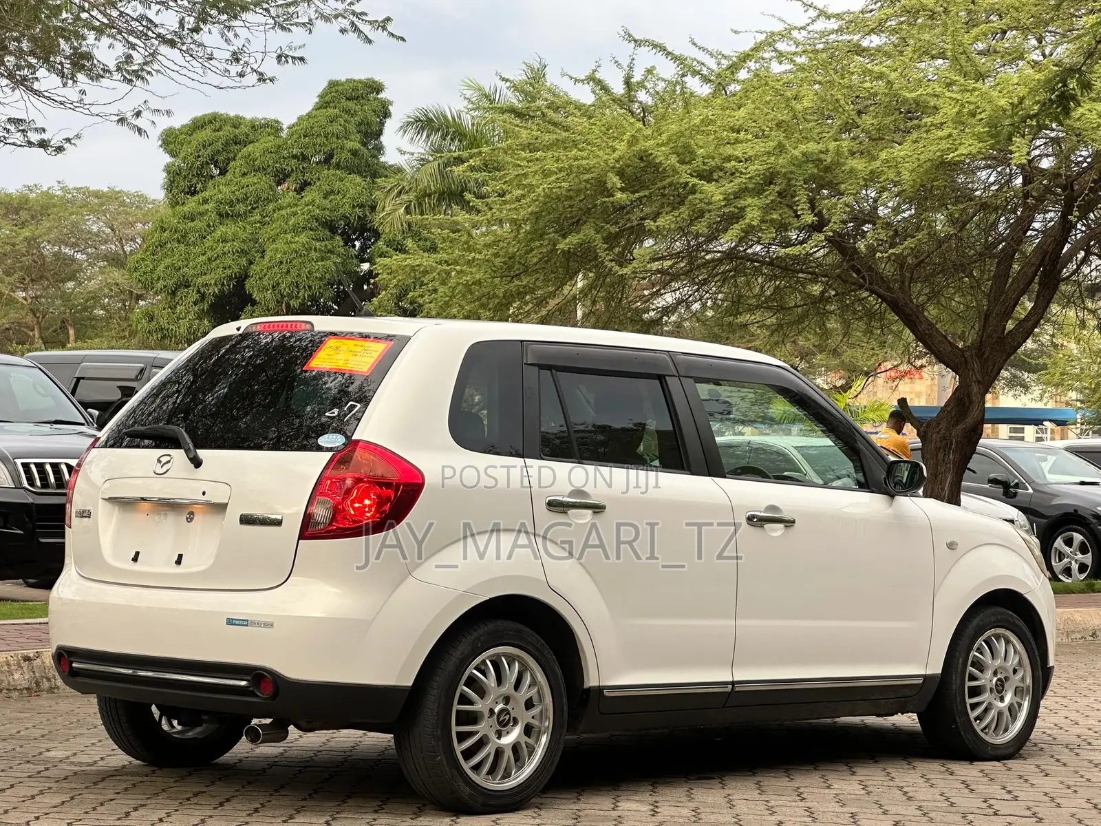 Mazda Verisa 2009 White