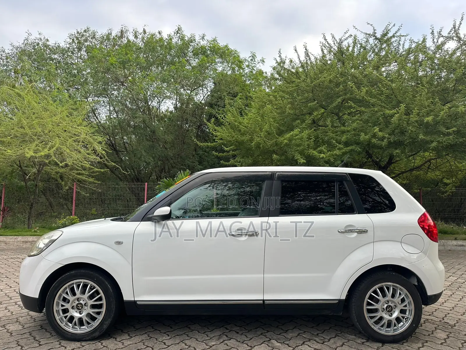 Mazda Verisa 2009 White