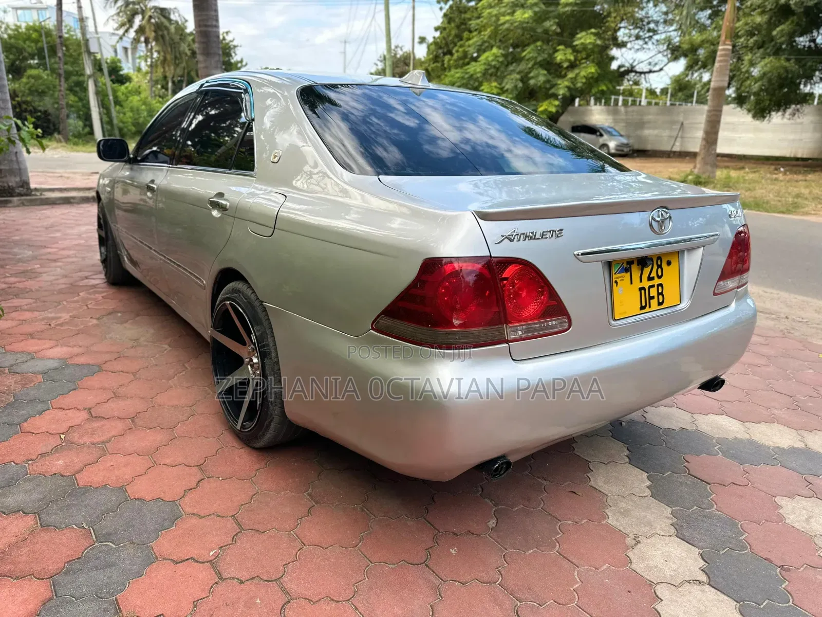 Toyota Crown 2006 Silver