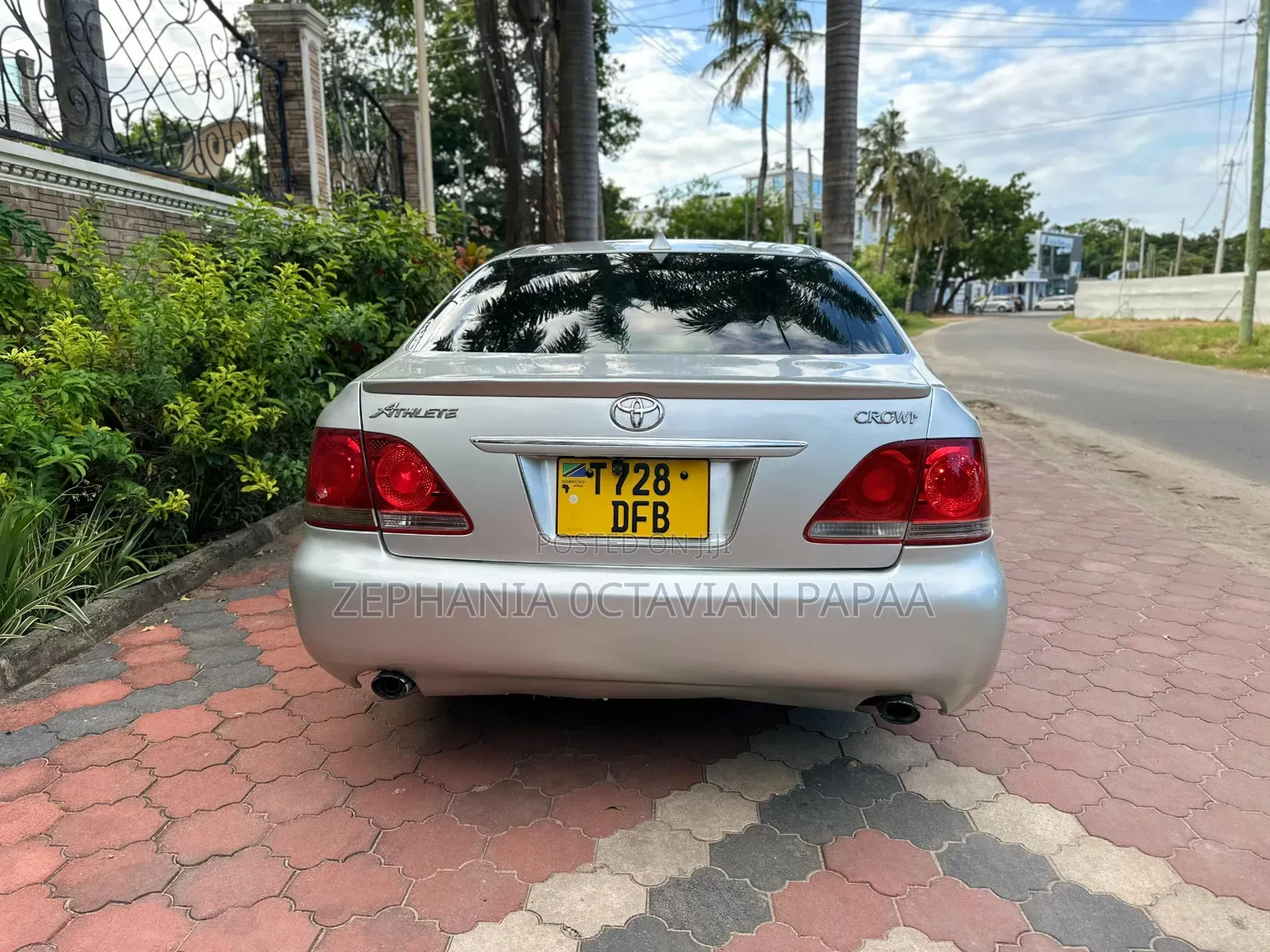 Toyota Crown 2006 Silver