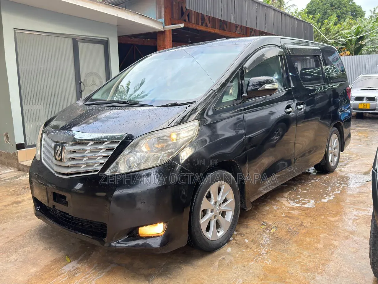 Toyota Alphard 2009 Black