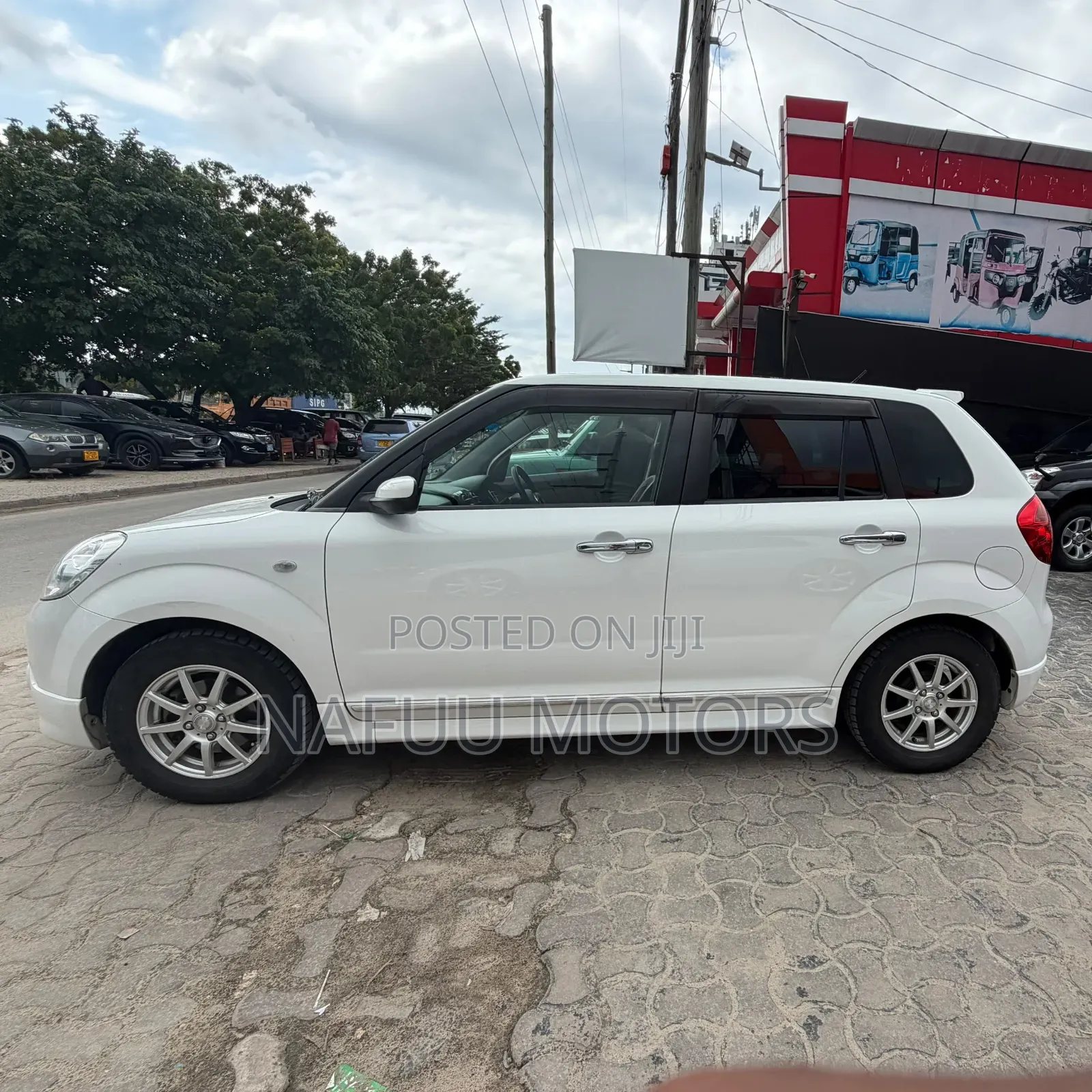 Mazda Verisa 2007 White