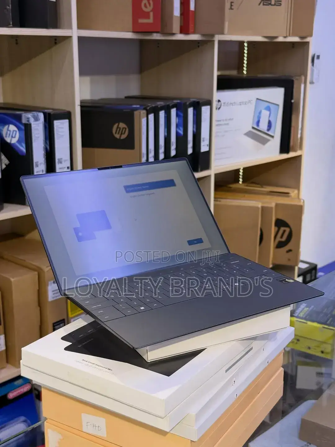 New Laptop Dell 16GB Qualcomm Snapdragon X Elite SSD 16 GB