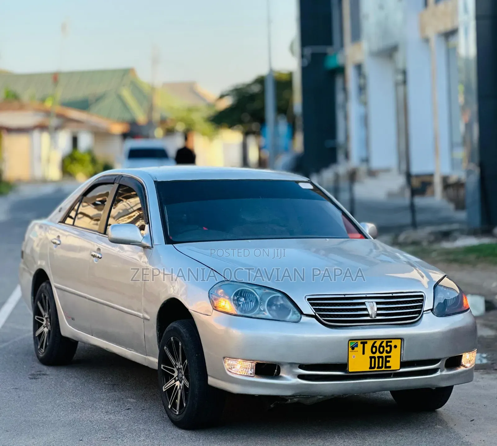 Toyota Mark II 2004 Silver