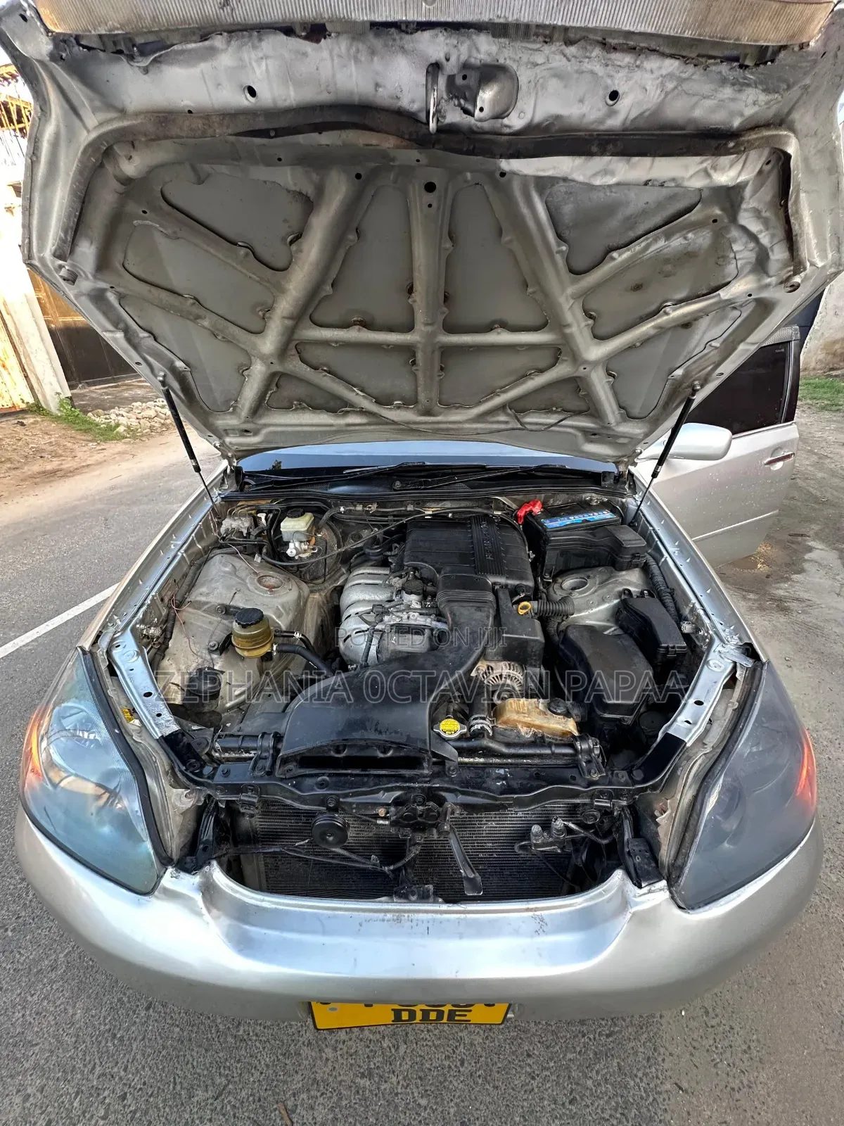 Toyota Mark II 2004 Silver