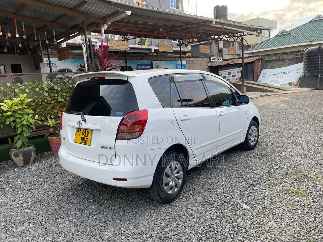 Toyota Corolla Spacio 2005 White