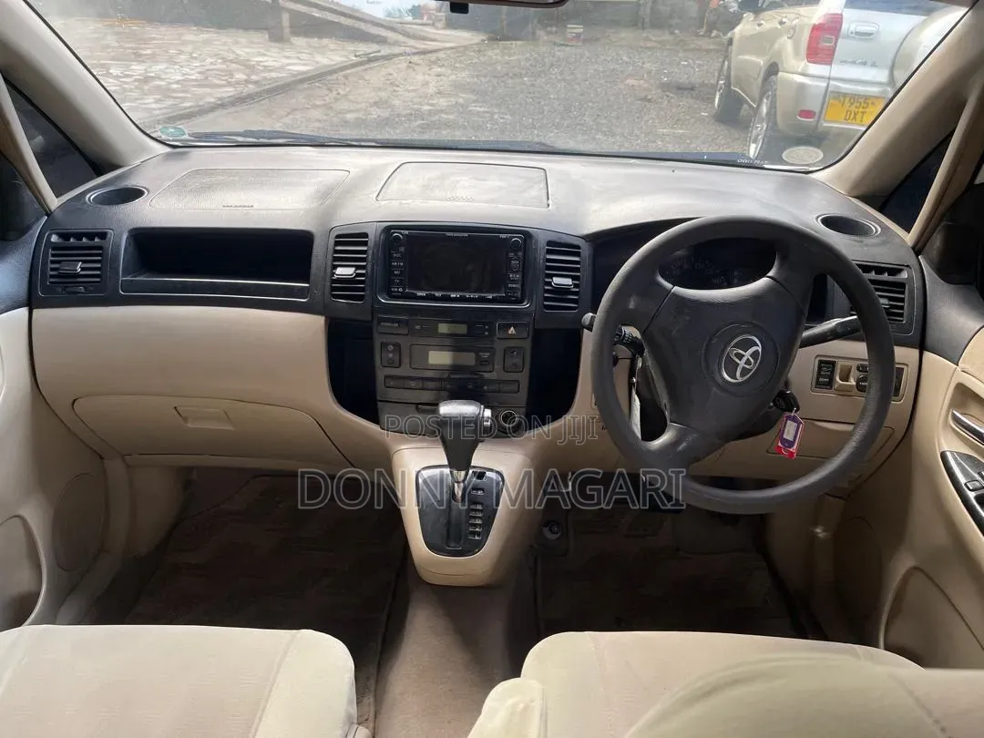 Toyota Corolla Spacio 2005 White