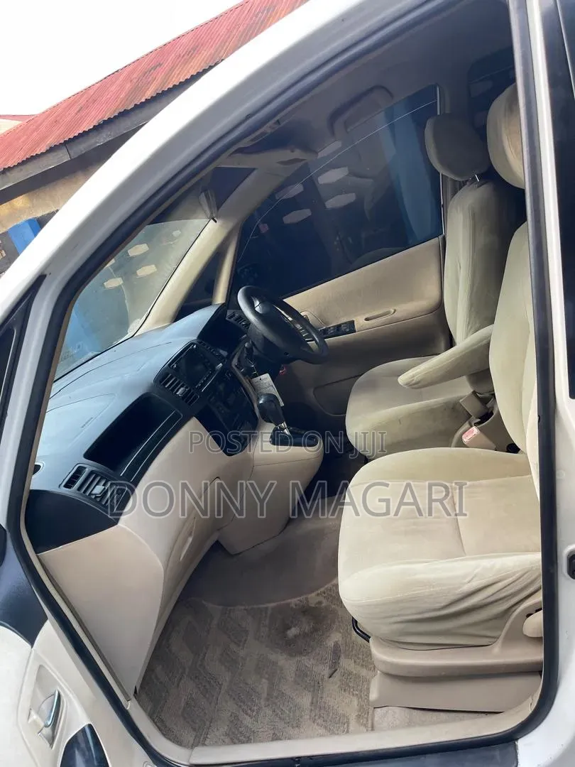 Toyota Corolla Spacio 2005 White