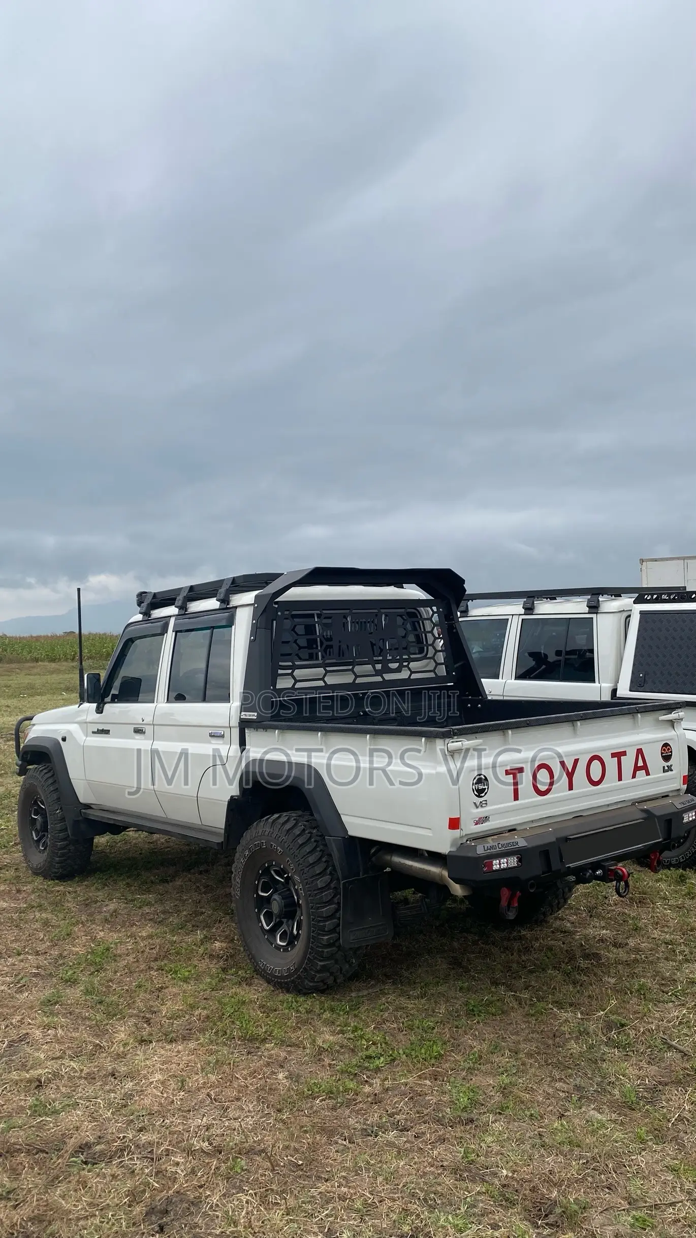 Toyota Land Cruiser 79 Series 2017 White