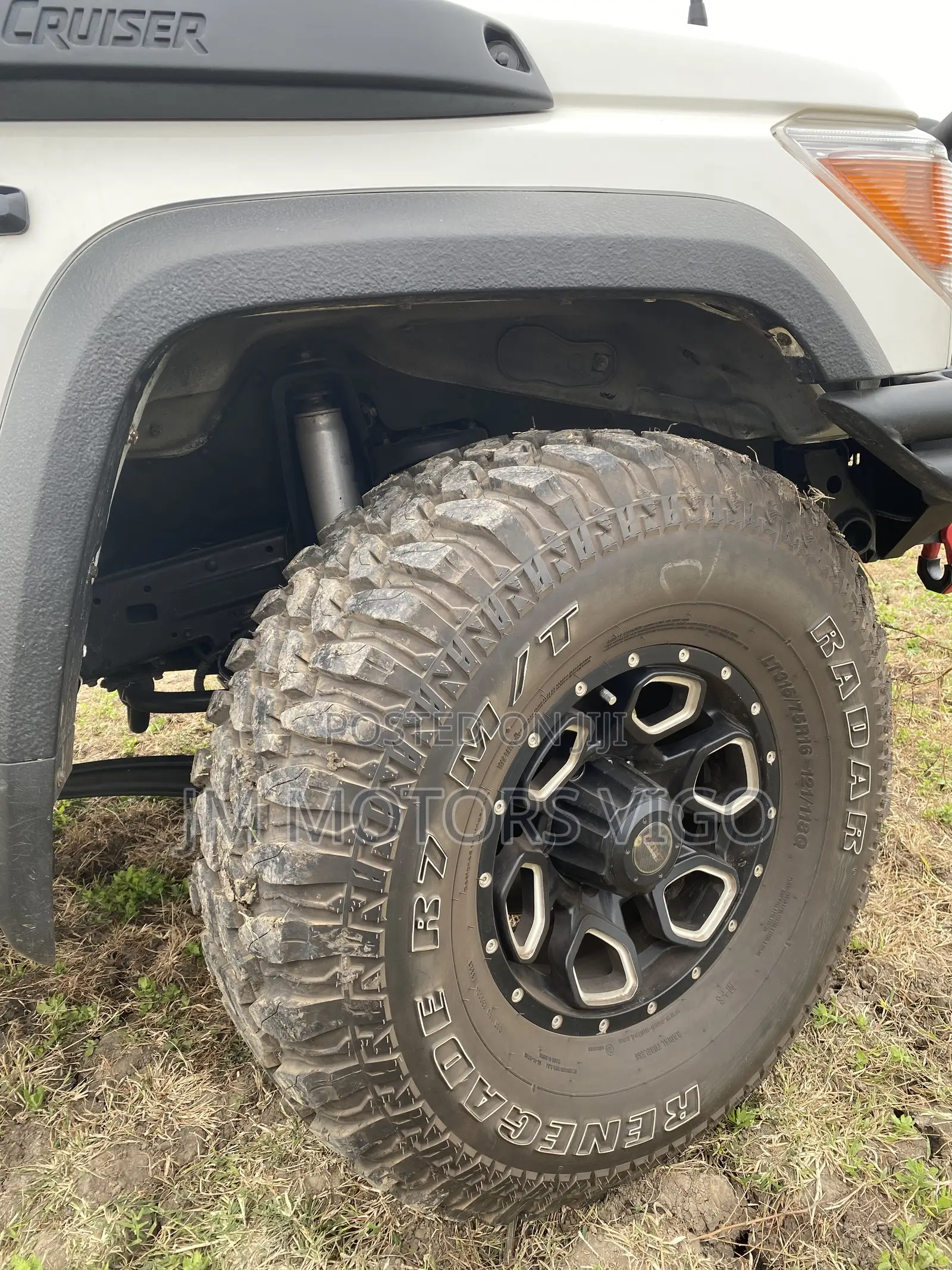 Toyota Land Cruiser 79 Series 2017 White