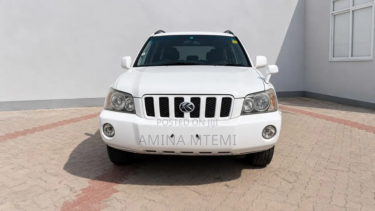 Toyota Kluger 2011 White
