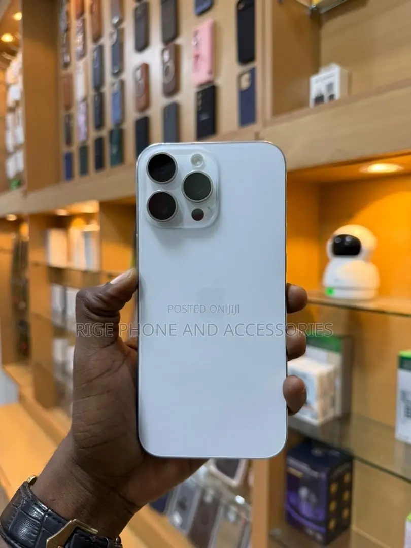 Apple iPhone 16 Pro Max 256 GB Silver
