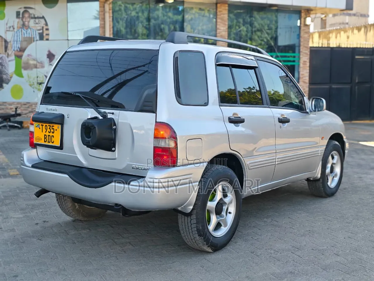 Suzuki Escudo 2005 Silver