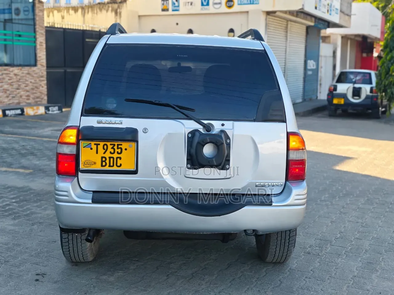 Suzuki Escudo 2005 Silver