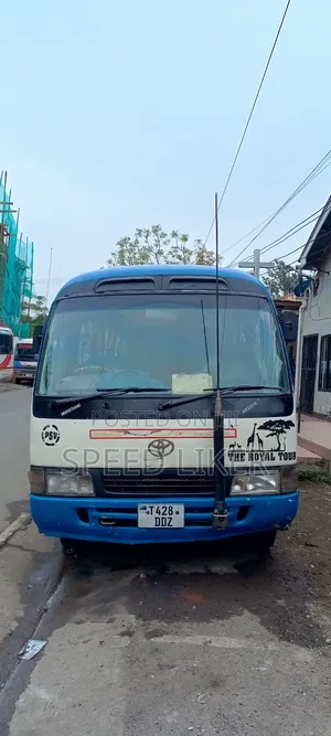 Toyota Coaster 1999 Blue
