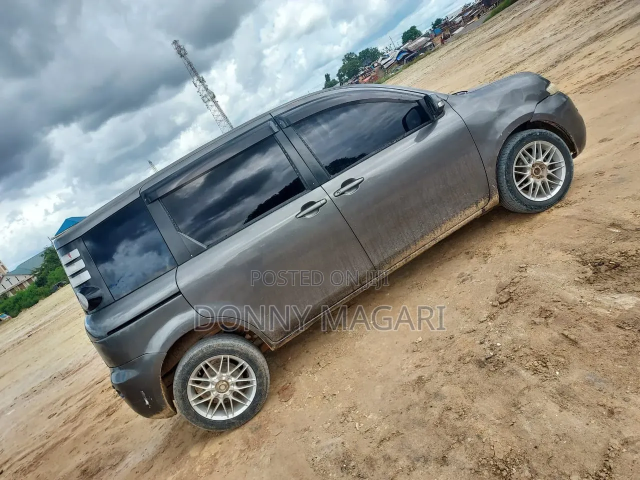 Toyota Sienta 2006 Gray