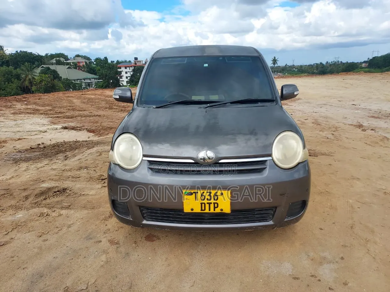 Toyota Sienta 2006 Gray