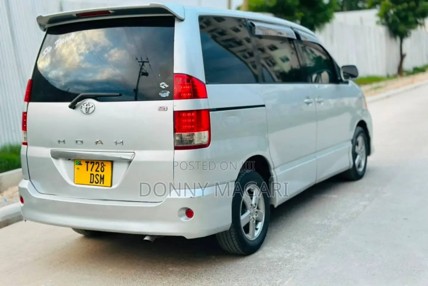 Toyota Noah 2008 Silver