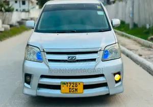 Toyota Noah 2008 Silver