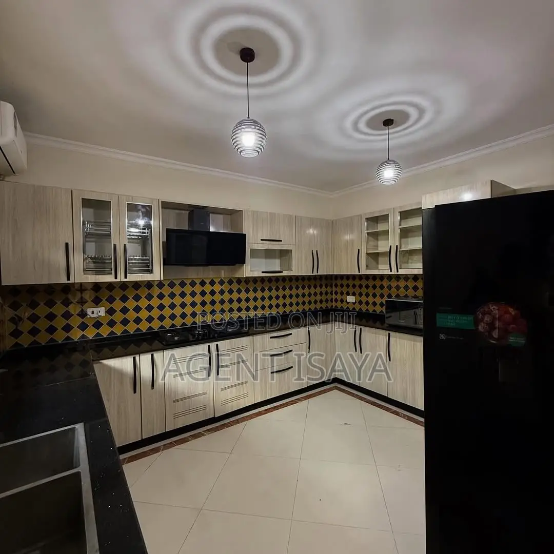 Furnished 4bdrm Apartment in Ada Estate for rent