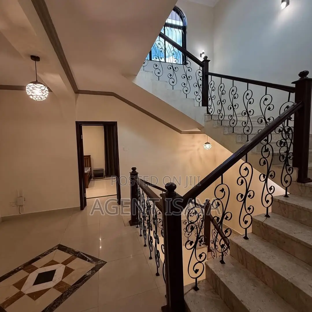 Furnished 4bdrm Apartment in Ada Estate for rent