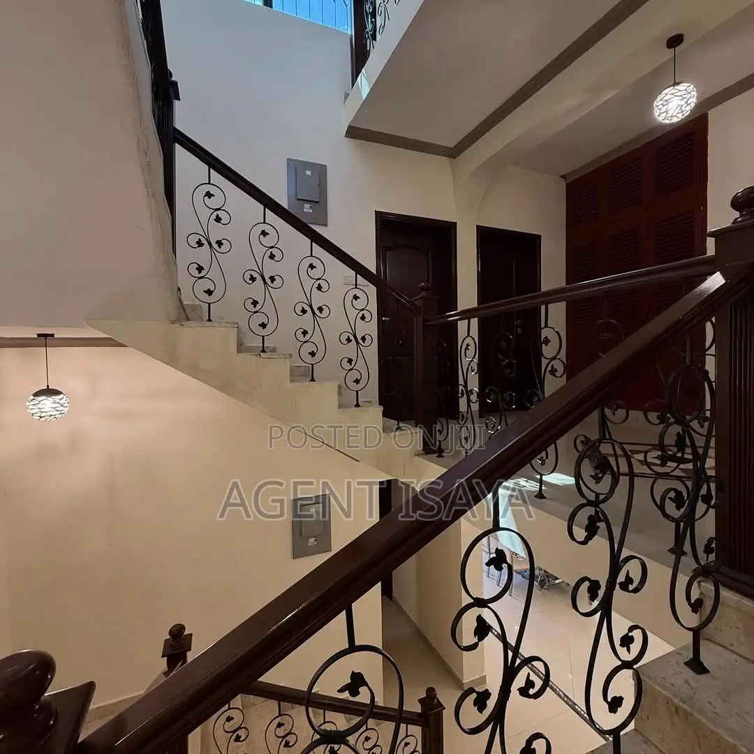 Furnished 4bdrm Apartment in Ada Estate for rent