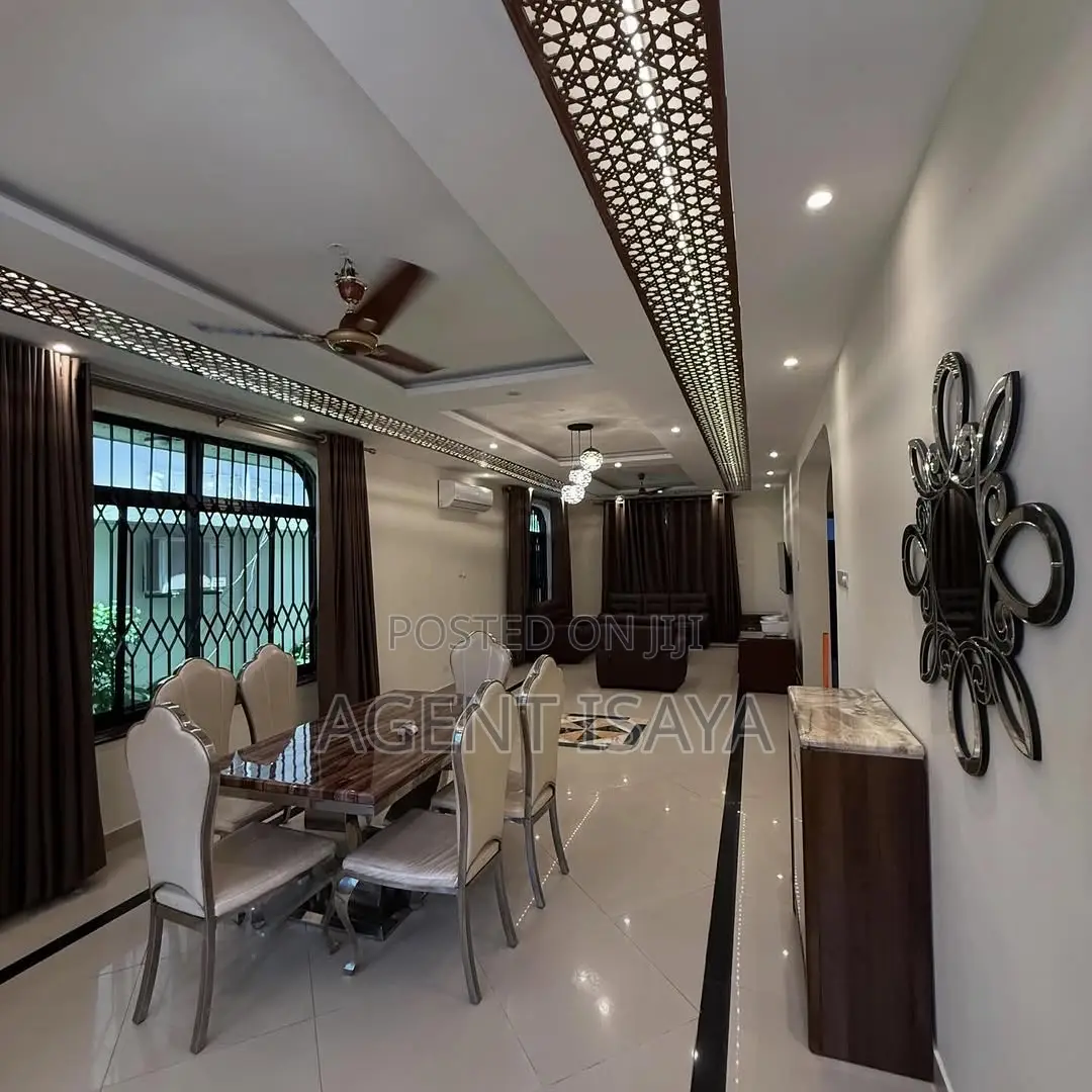 Furnished 4bdrm Apartment in Ada Estate for rent