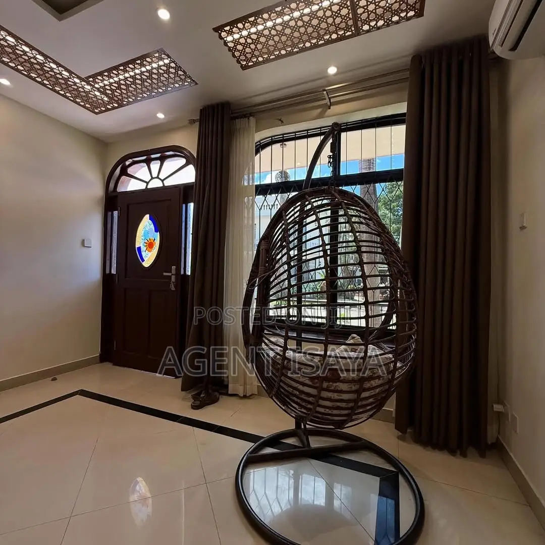 Furnished 4bdrm Apartment in Ada Estate for rent