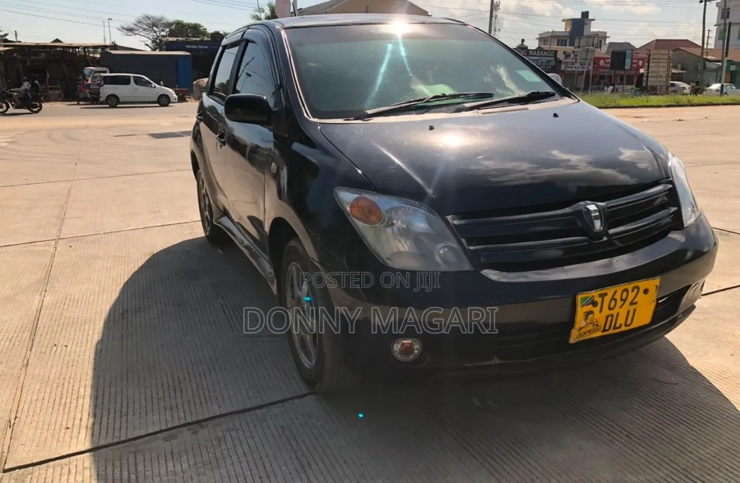 Toyota IST 2005 Black