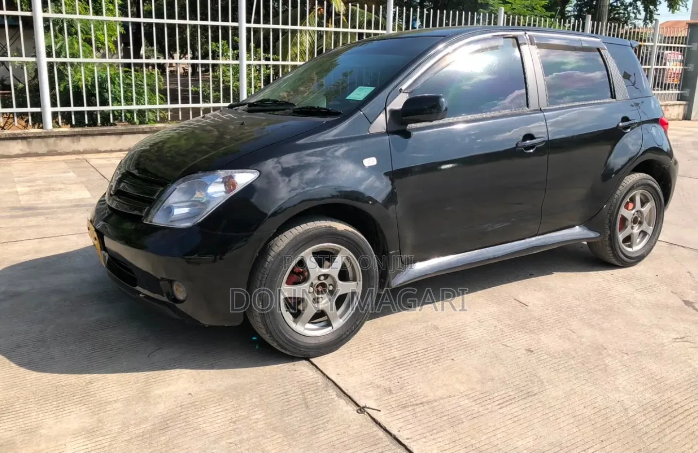 Toyota IST 2005 Black