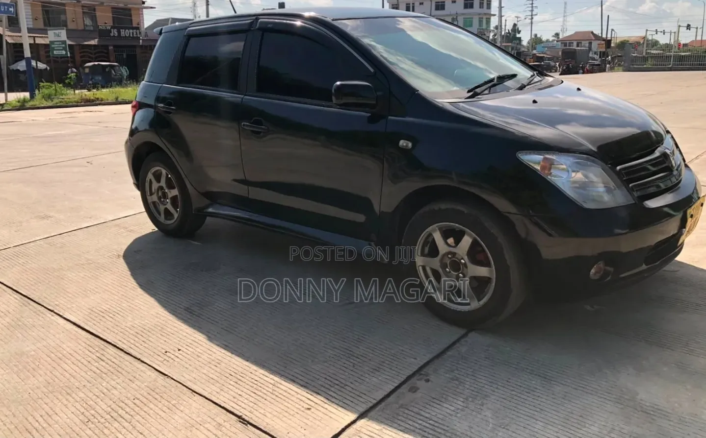 Toyota IST 2005 Black