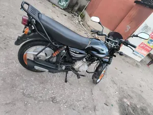New Bajaj Boxer 125 2025 Black