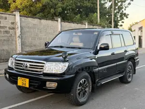 Toyota Land Cruiser 2000 Black