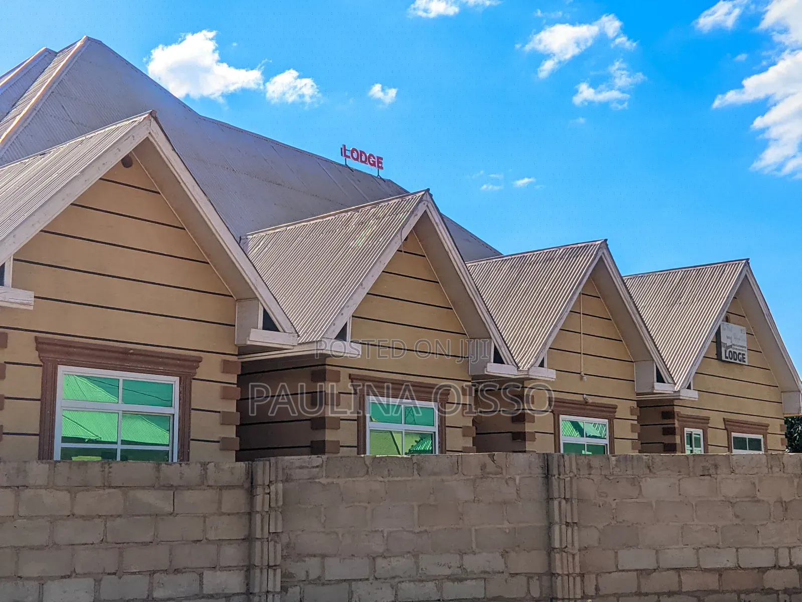 Furnished 18bdrm House in Royaltour Lodge, Zanka for sale