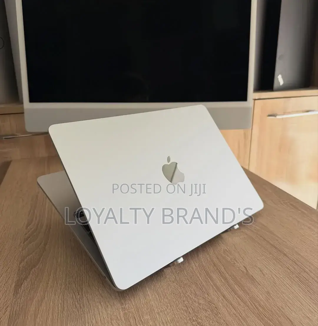 New Laptop Apple MacBook Air 2023 M2 16GB Apple M2 SSD 256GB