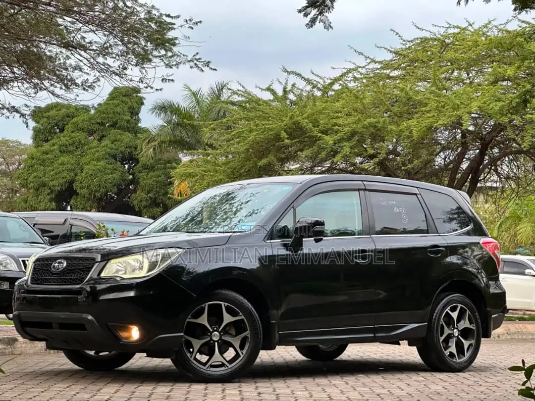 Subaru Forester 2014 Black