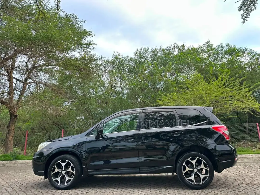Subaru Forester 2014 Black