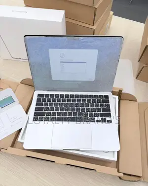 New Laptop Apple MacBook Air 2025 M4 16GB Apple M4 SSD 256GB