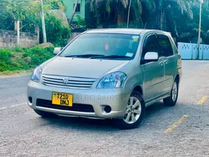 Toyota Raum 2005 Blue