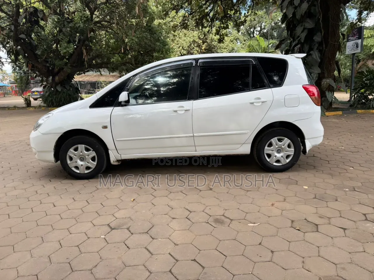 Toyota Corolla Spacio 2004 White