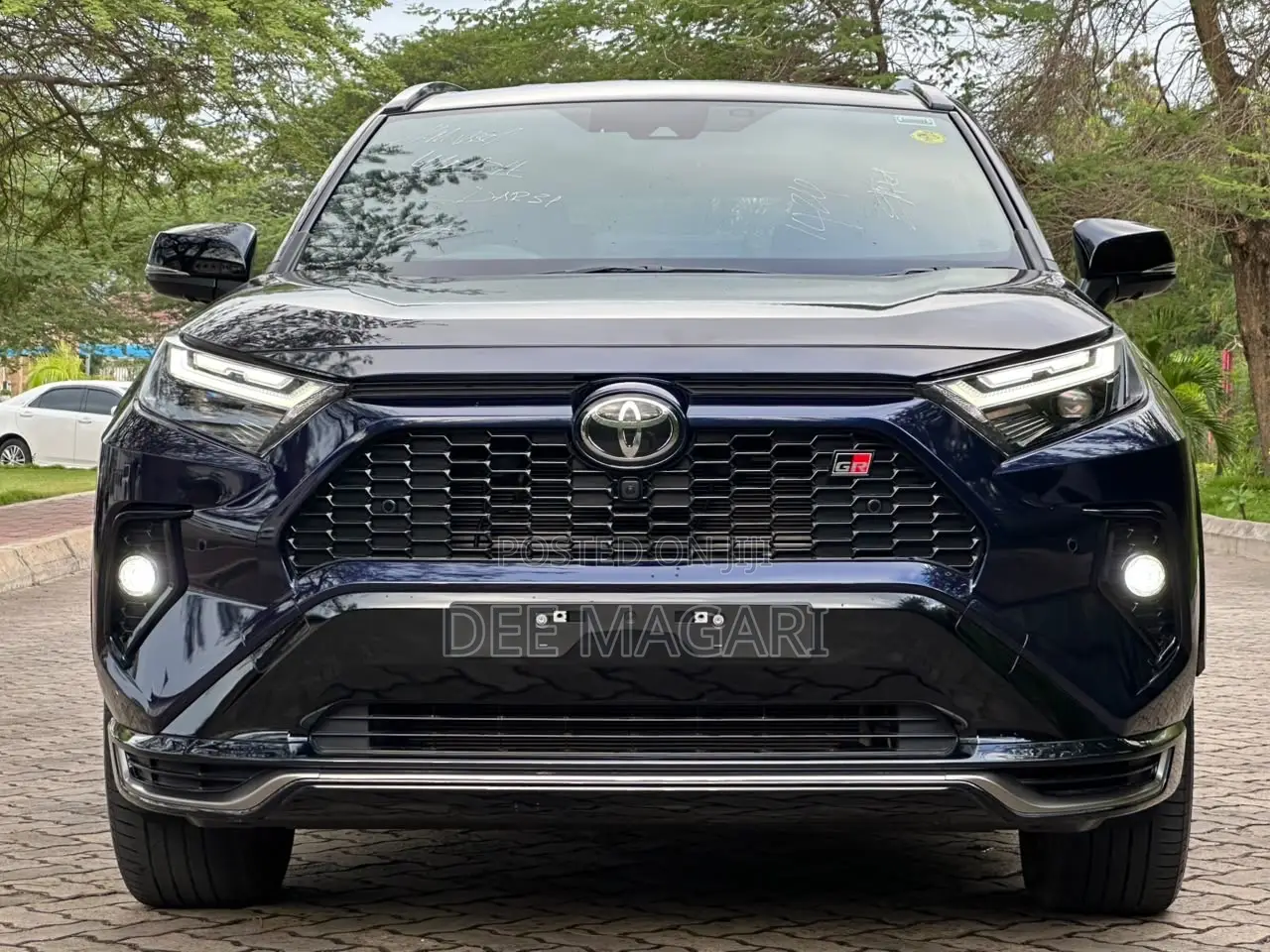 Toyota RAV4 Hybrid 2025 Blue